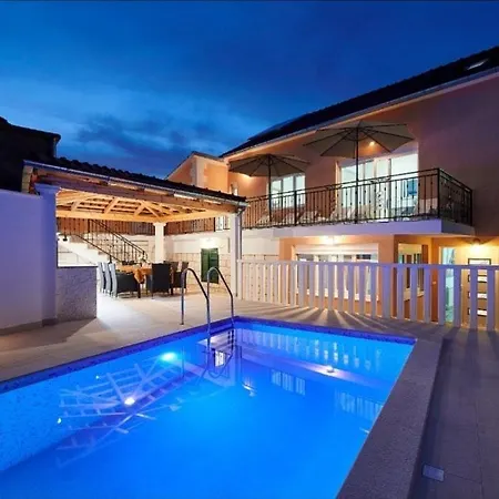 House Cavela וילה *
