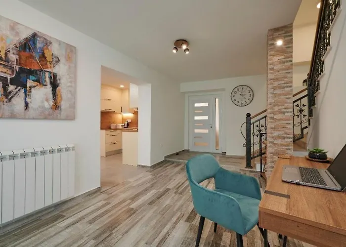 House Cavela فيلة