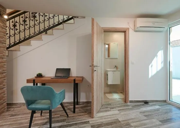 House Cavela فيلة Gustirna