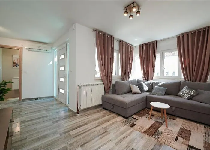House Cavela فيلة *